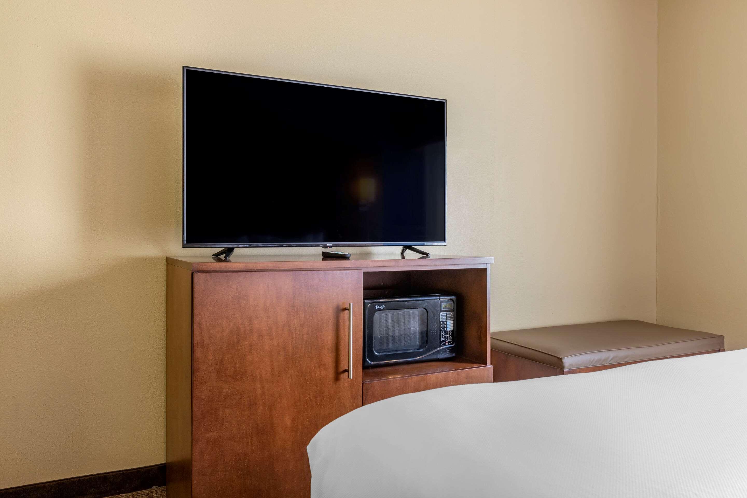 Comfort Inn & Suites Statesboro - University Area Buitenkant foto