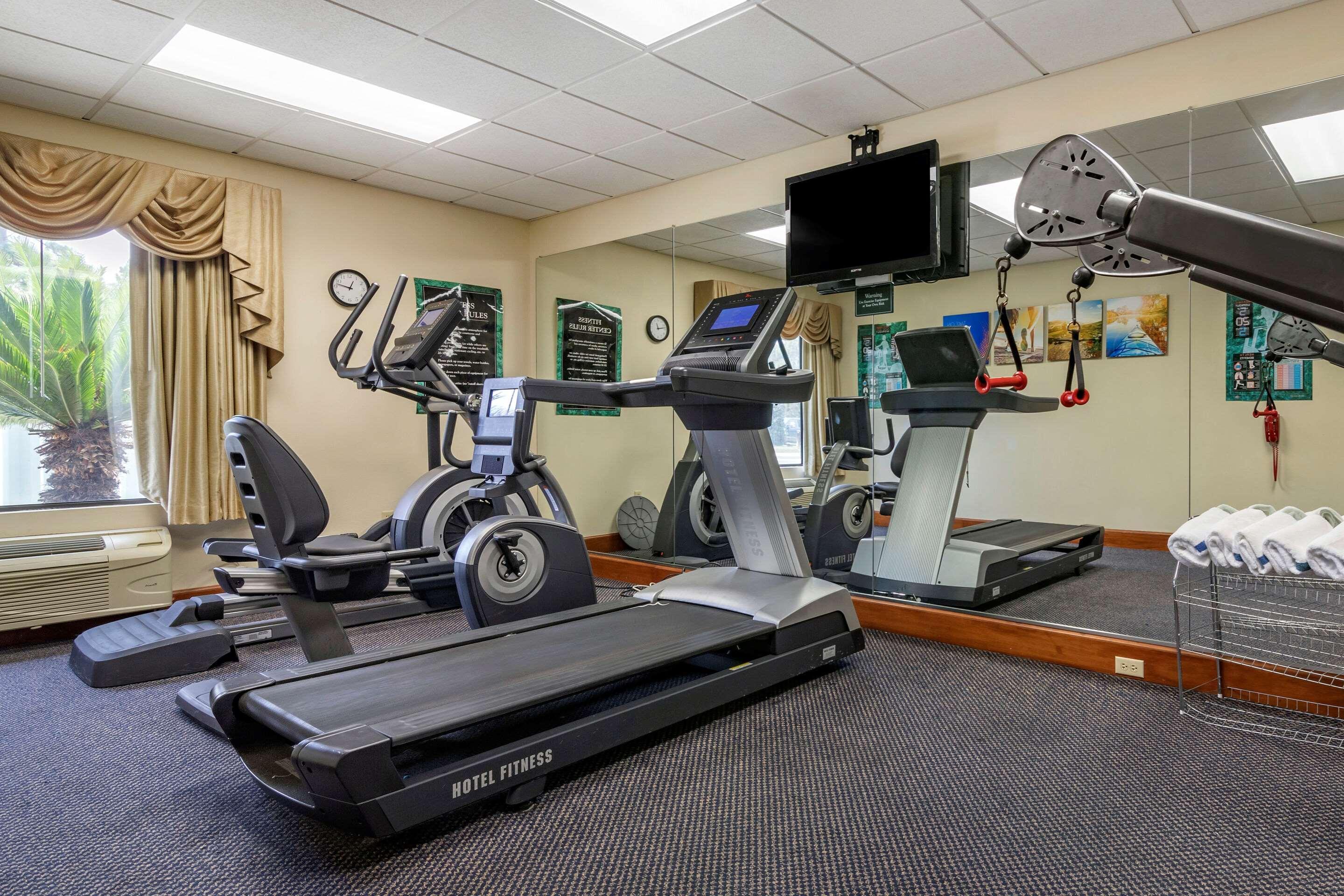 Comfort Inn & Suites Statesboro - University Area Buitenkant foto
