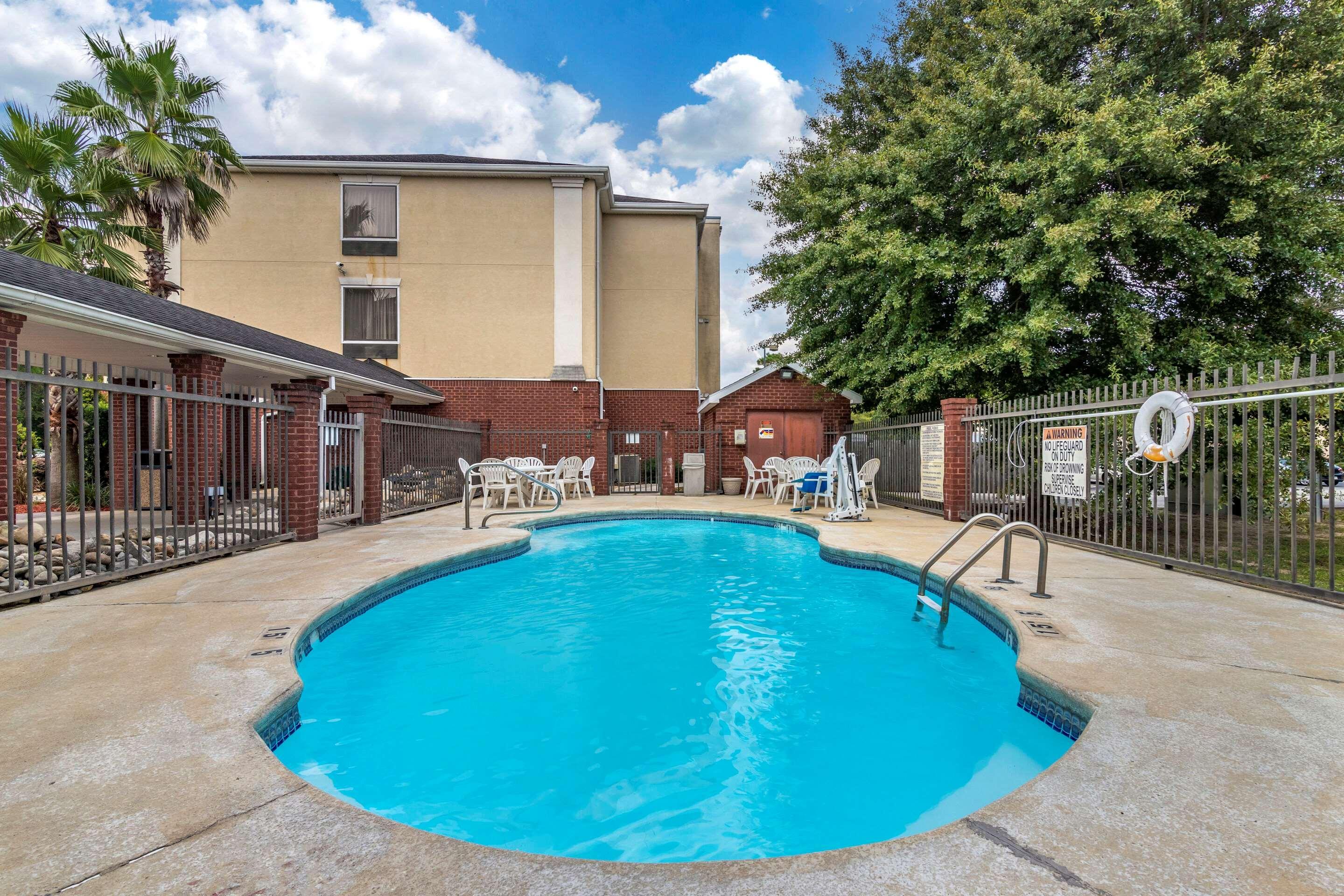 Comfort Inn & Suites Statesboro - University Area Buitenkant foto