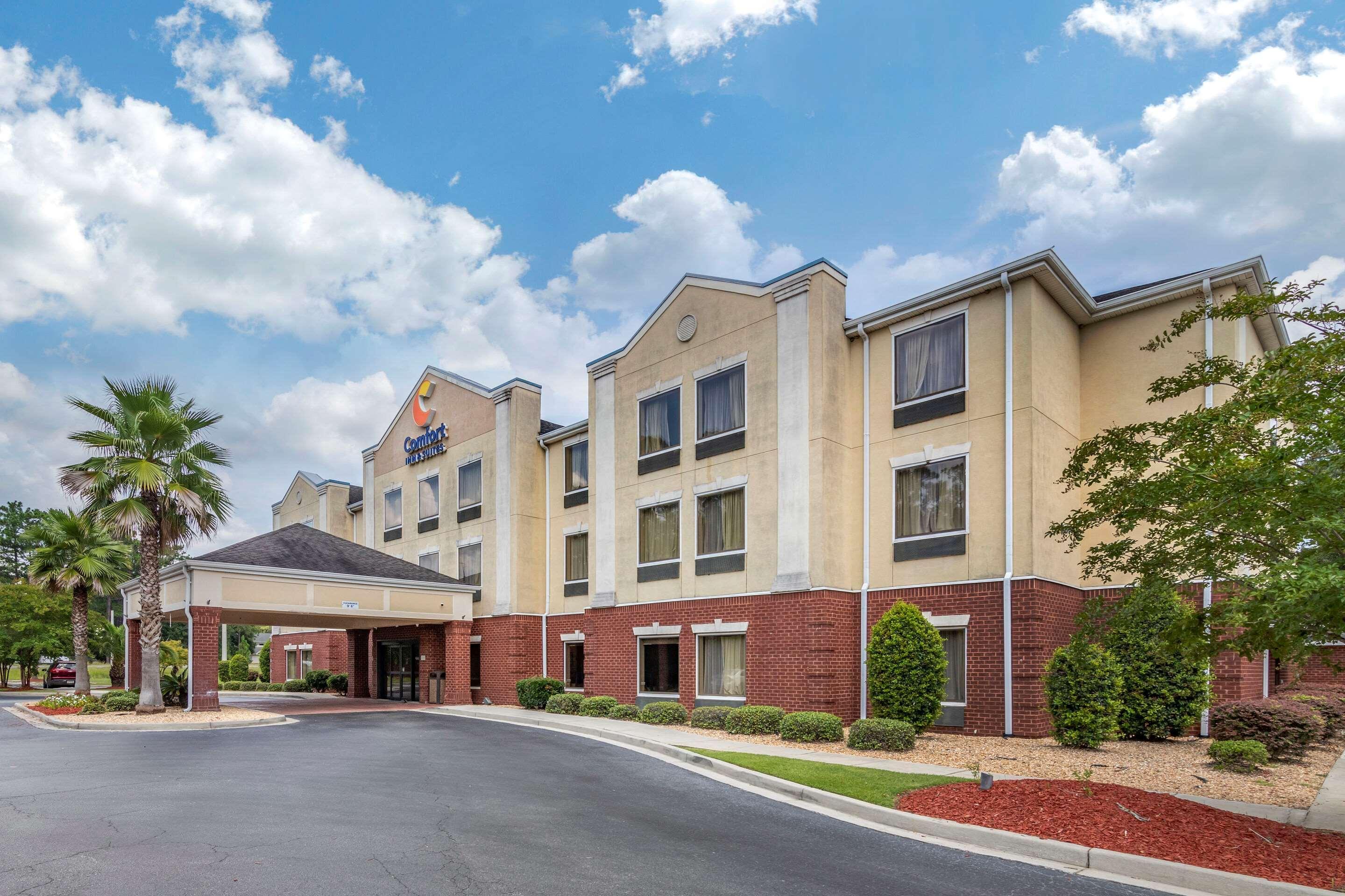 Comfort Inn & Suites Statesboro - University Area Buitenkant foto