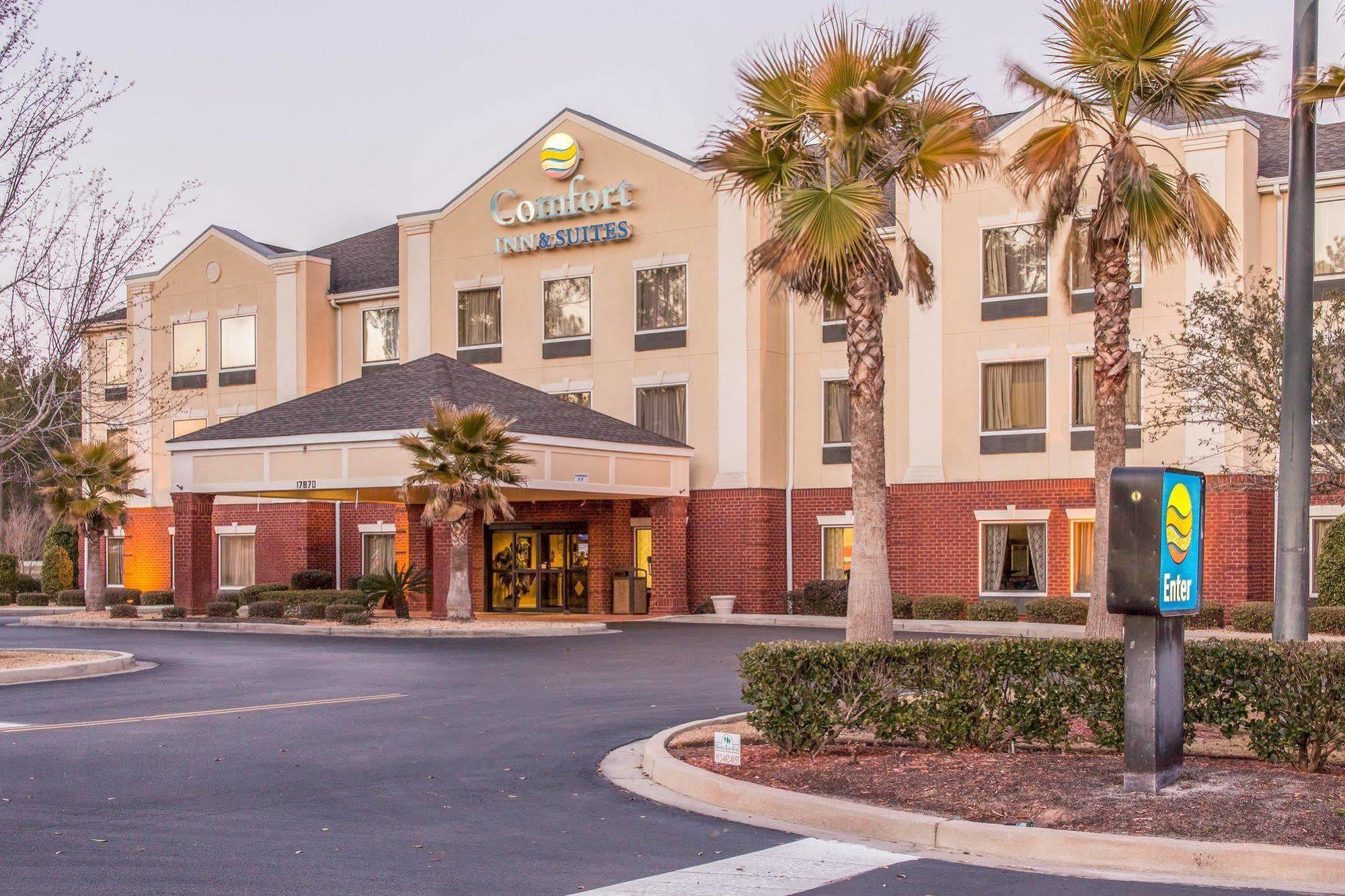 Comfort Inn & Suites Statesboro - University Area Buitenkant foto